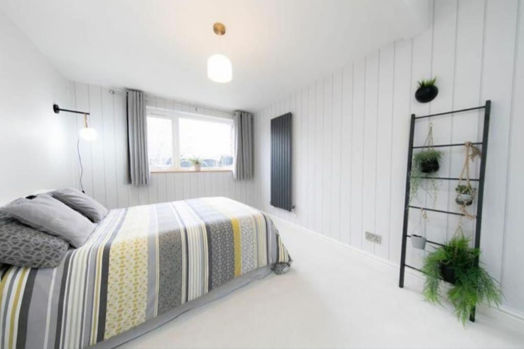 Recently Refurbished Home. Poulton-le-Fylde Eksteriør bilde