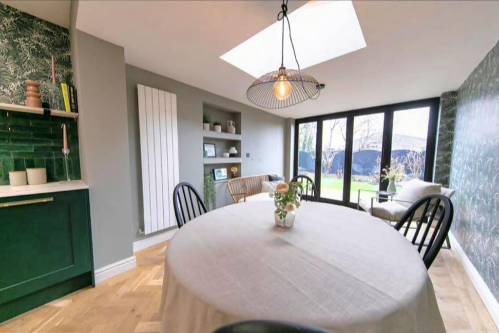 Recently Refurbished Home. Poulton-le-Fylde Eksteriør bilde