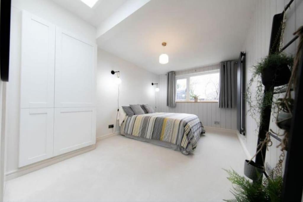 Recently Refurbished Home. Poulton-le-Fylde Eksteriør bilde